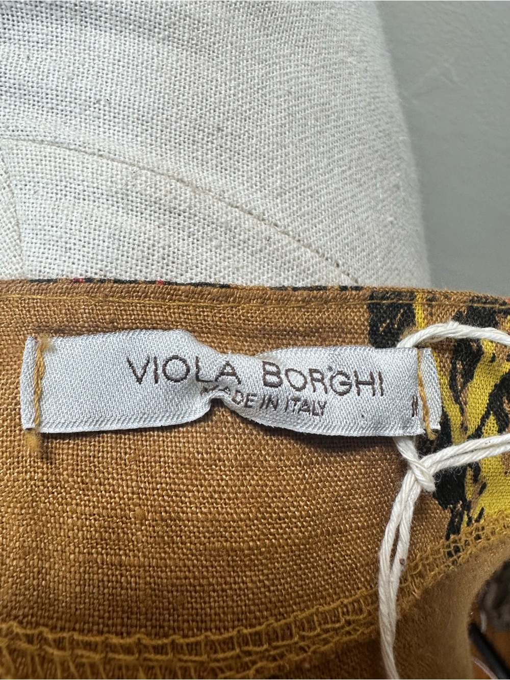 Viola Borghi 100% Linen Caramel Butterfly Top Sz M Made in Italy - Picture 7 of 7
